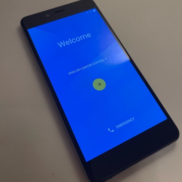 OnePlus X Cell Phone - Picture 1 of 4